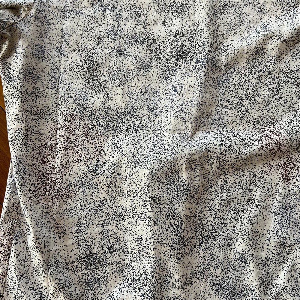 Perry Ellis T-shirt - Picture 5 of 5